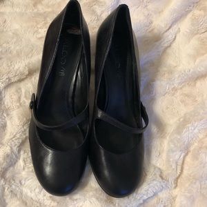 Aldo black Mary Jane heel